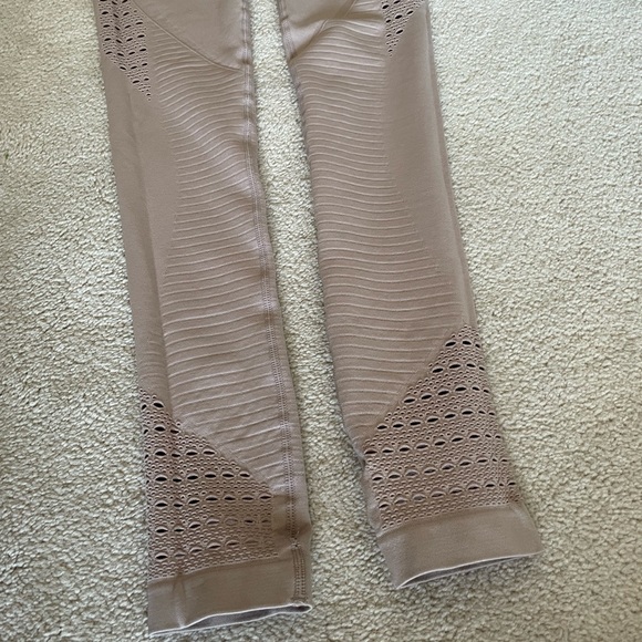 Gymshark Women’s Leggings - Size XS - Picture 3 of 6